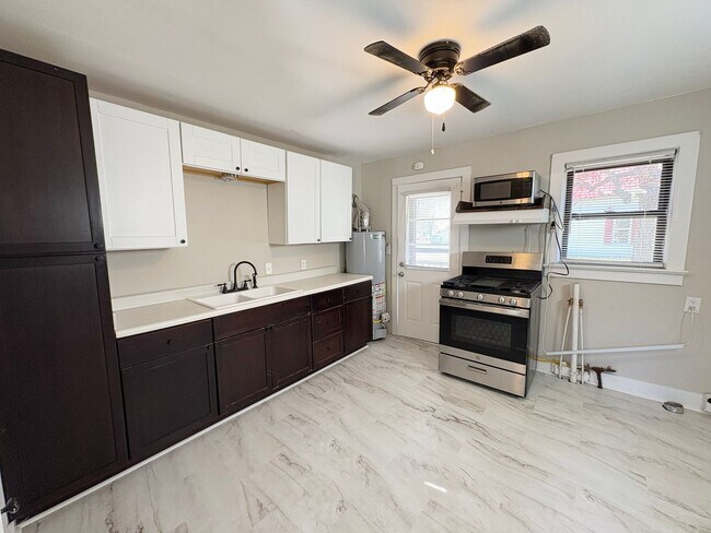 Foto del edificio - 2 Bedroom and 1 Bath Home