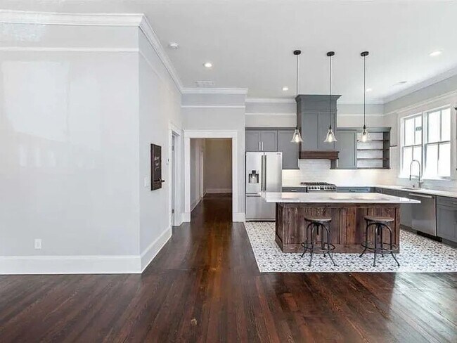 Foto del edificio - 632 Grady Pl SW