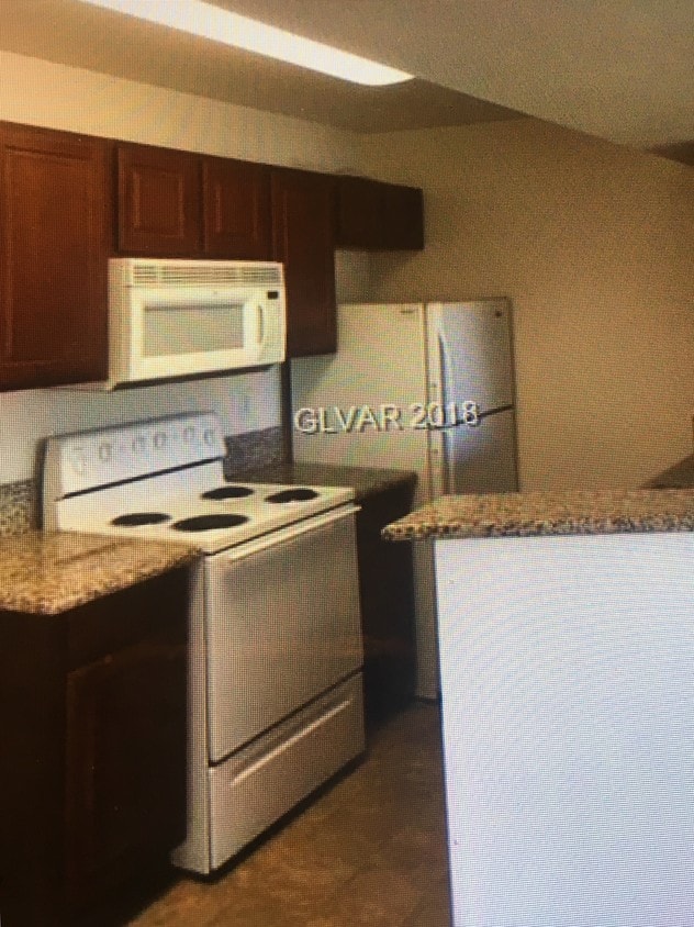 5166 S Jones Blvd, Las Vegas, NV 89118 Condo for Rent in Las Vegas
