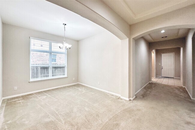Building Photo - 26950 Churchill Gate Ln