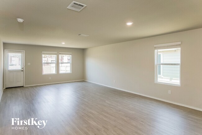 Foto del edificio - 1831 Morse Way