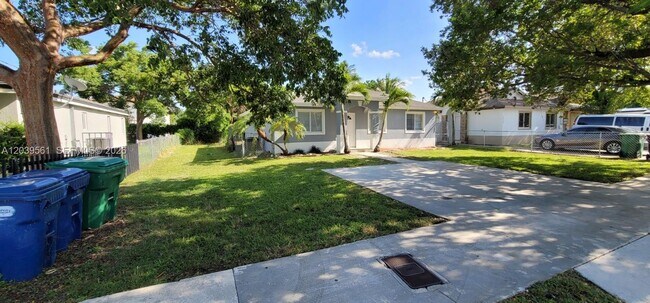 Foto del edificio - 10250 SW 173rd Terrace