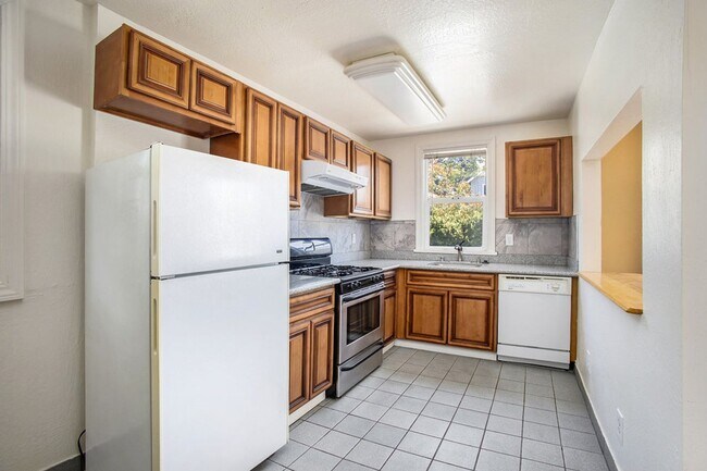 Foto del edificio - 1405 Sherman Street - 2 bedroom | 2 bath |...