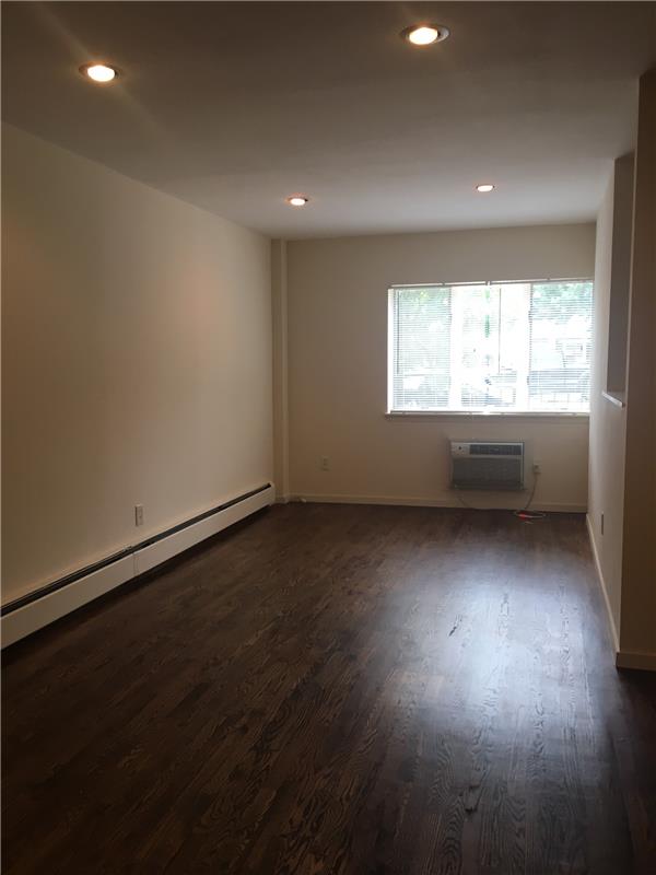 Foto del edificio - 1261 Prospect Ave