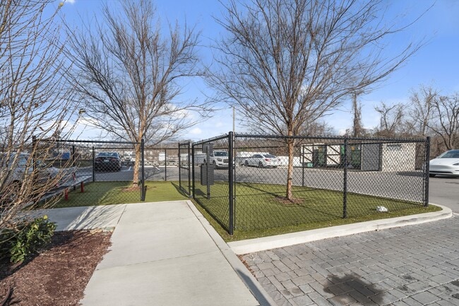 Building Photo - 1540 Lebanon Pike