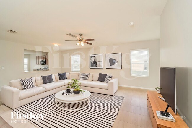 Foto del edificio - 625 SW 25th Terrace