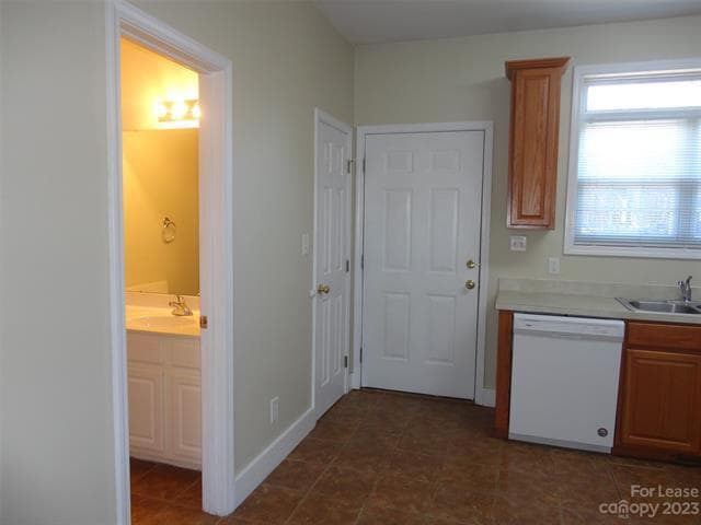 Building Photo - 134 Sun Ridge Dr