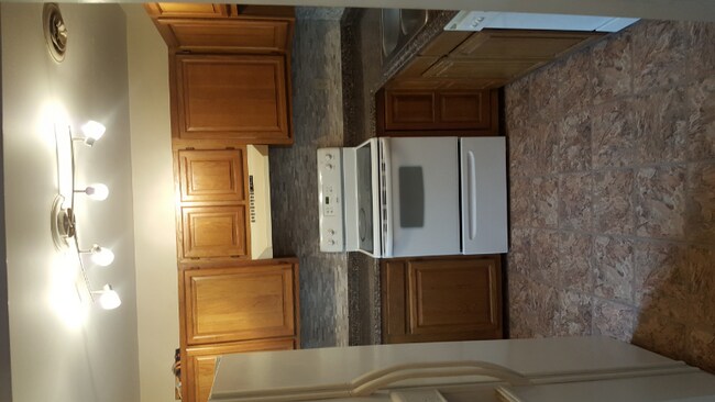 Foto del edificio - 469 Bramblewood Ln
