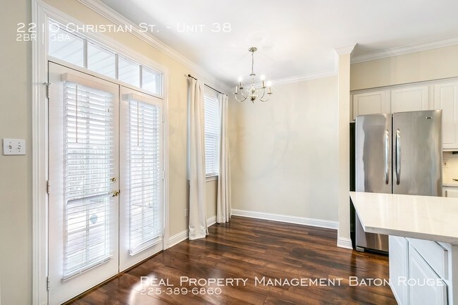 Building Photo - Great Condo off Perkins