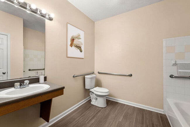 C195580_CreeksideVista_1B1B_BAÑO_04_VS - Creekside Vista