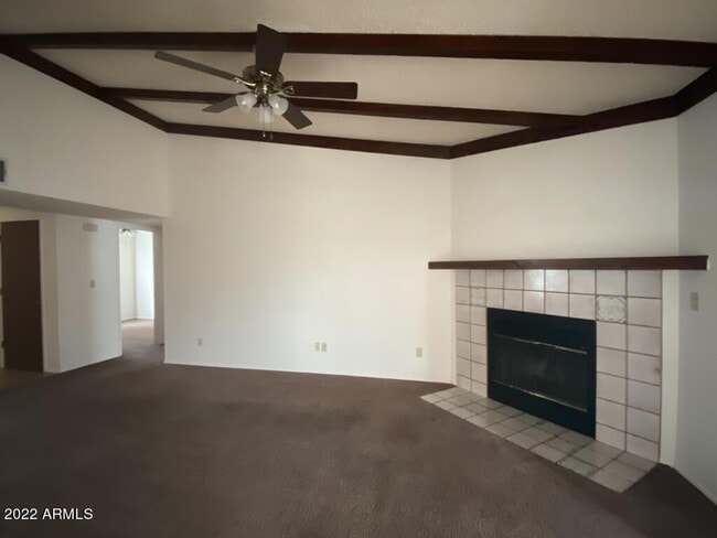 Building Photo - 1750 Wildflower Dr