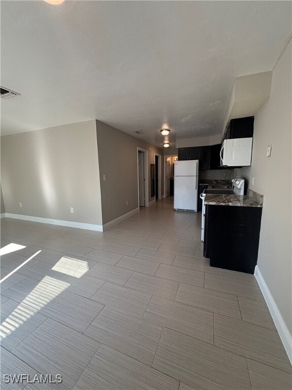 Foto del edificio - 12369-12377 First St