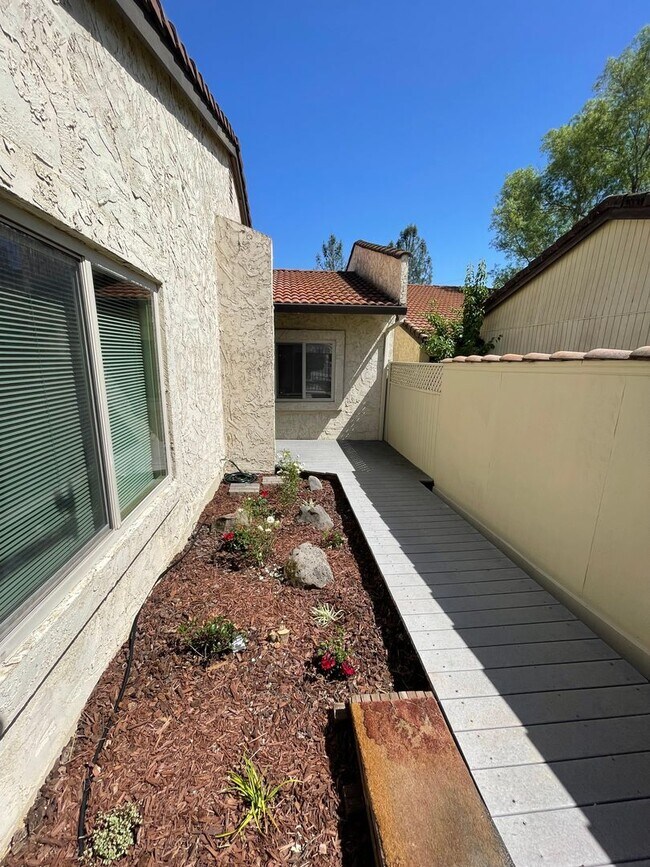 Foto del edificio - 3 BEDROOM HOME IN TANGELWOOD WITH COMMUNIT...
