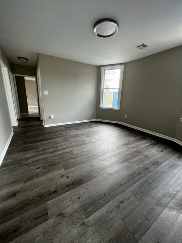 Building Photo - 142 Dehart Pl