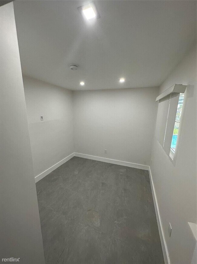 Building Photo - 3 br, 2 bath House - 6350 Liberty St