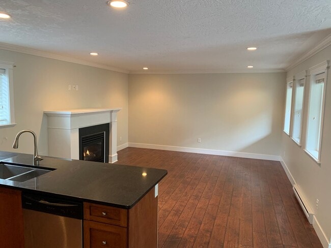 Building Photo - 1853 Tominny Rd