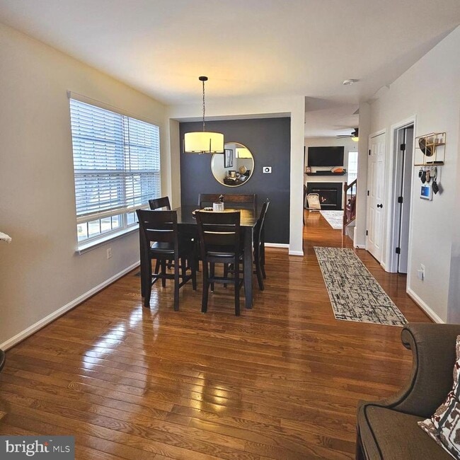 Foto del edificio - 8502 Hallie Rose Pl