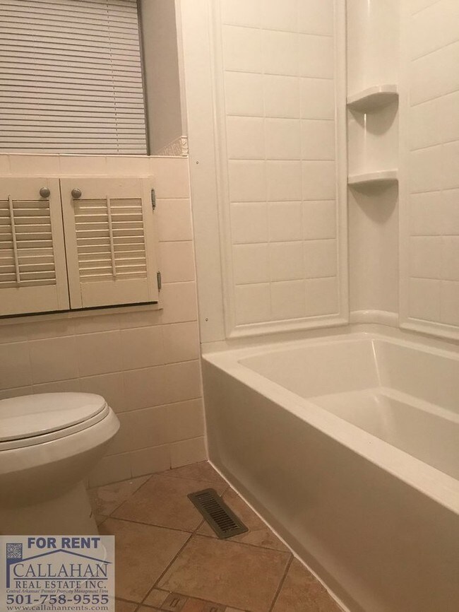 Foto del edificio - Little Rock 3 Bedroom UPDATED!!