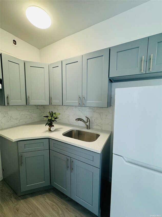 Foto principal - 347 Newbridge Rd