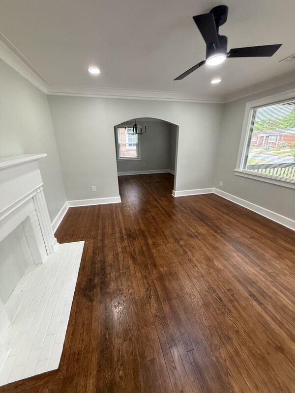 Building Photo - 2822 E Wynnton Ln