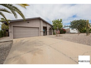 Building Photo - 542 S Pampa Ave