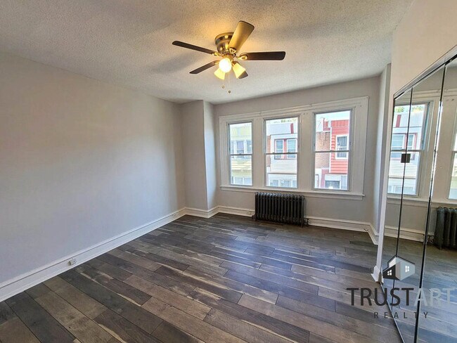 Building Photo - 3214 N Dover St