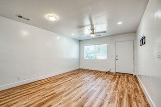 Building Photo - 2109 Tulare St