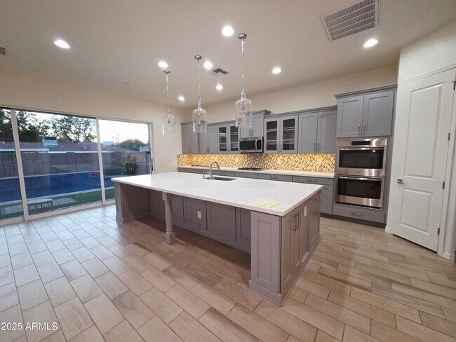 Foto del edificio - 4522 N 29th St