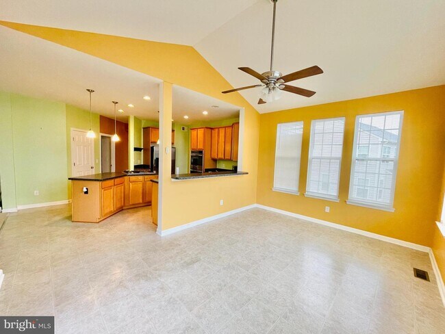 Building Photo - 6 Tenola Ct