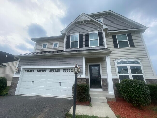 Building Photo - 2410 Walthall Ct