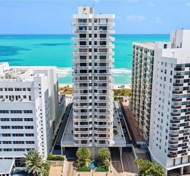 Foto del edificio - 6061 Collins Ave