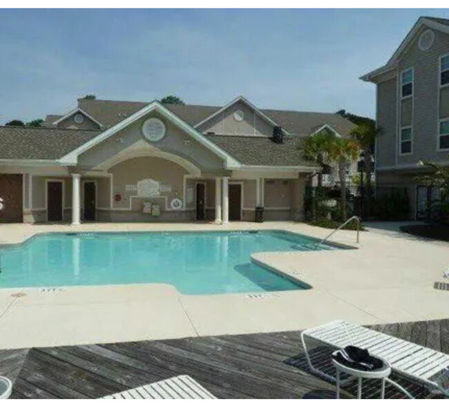 Foto del edificio - 4924 Bluffton Pky