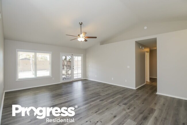 Building Photo - 814 N Sailors Way