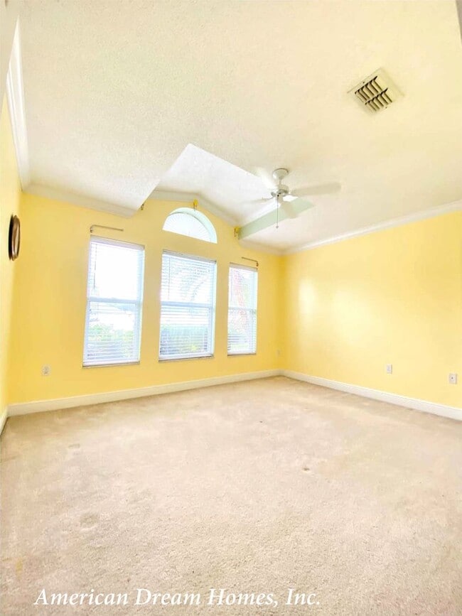 Building Photo - Wonderful Home in Andover Lakes!