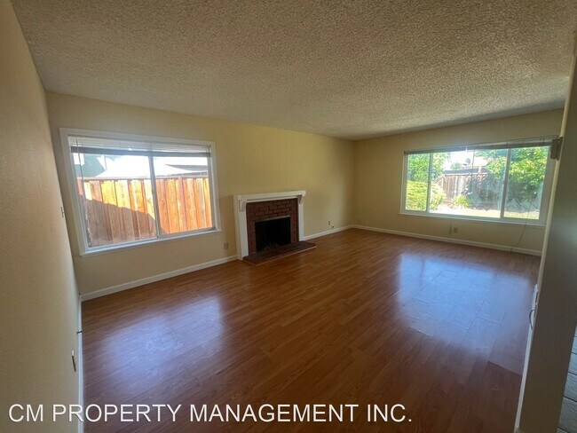 Foto del edificio - 3 br, 2 bath House - 5932 Tandera Avenue