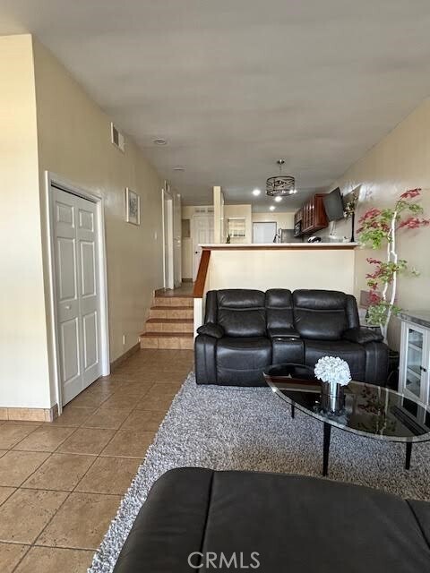 Building Photo - 8129 Marina Pacifica Dr N