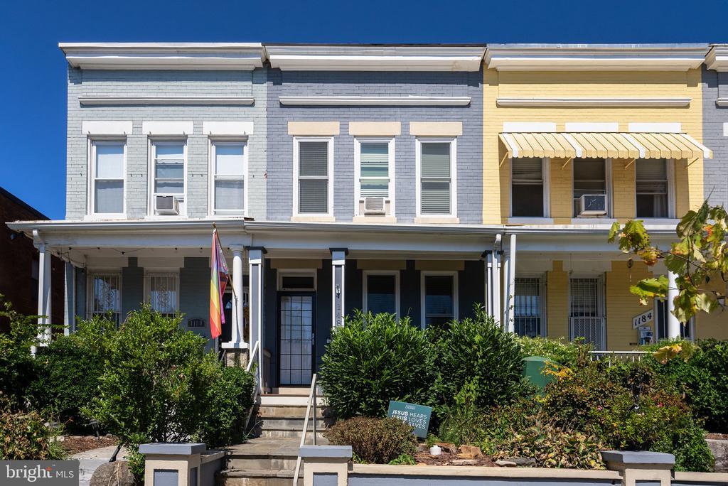 Foto principal - 1182 Morse St NE