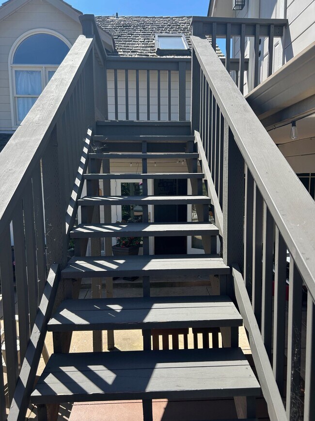 Foto del edificio - 1780 Grace Ave