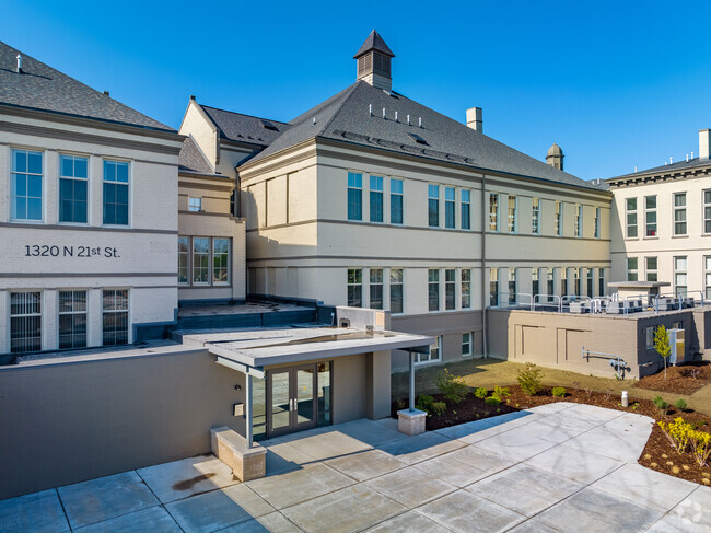 Foto del edificio - McKinley School Lofts