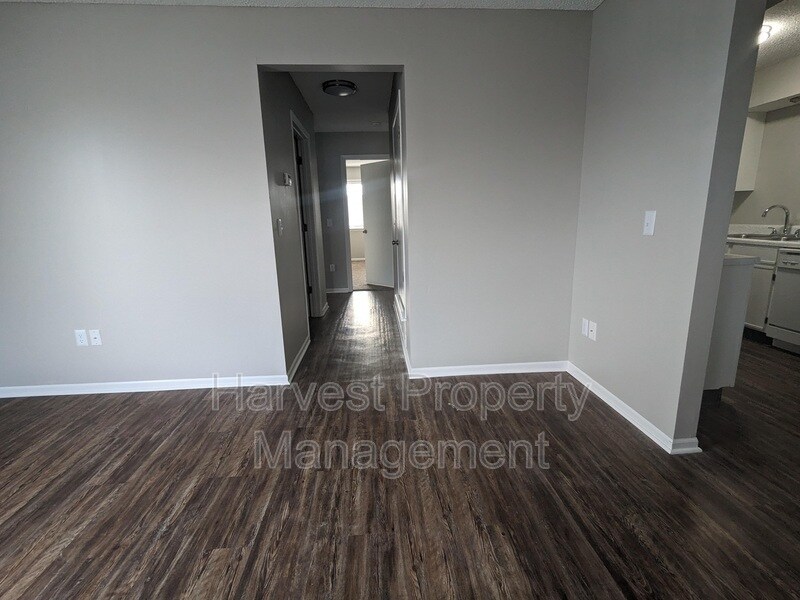 340 Rock Rd Ct Unit E01, Mulvane, KS 67110 Condo for Rent in