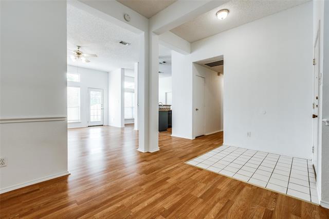 Building Photo - 2624 Crystal Falls Dr