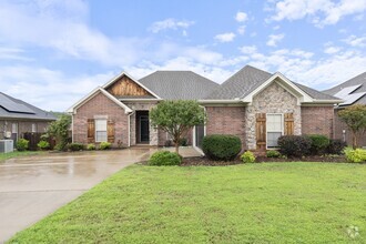 Building Photo - 1300 Edge Valley Dr N
