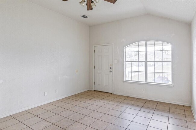 Building Photo - 3306 Alicante Ct