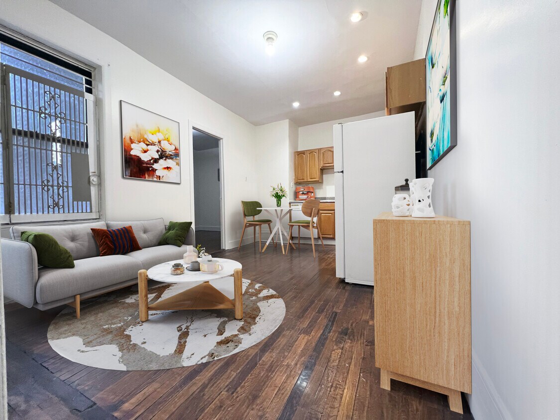 Foto principal - 160 Claremont Ave
