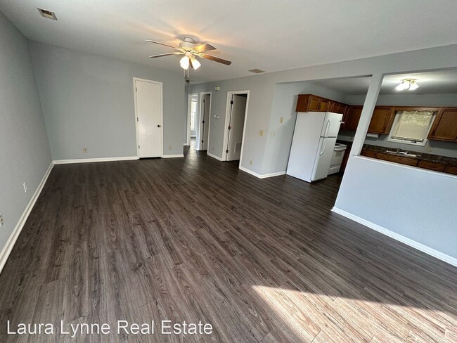 Building Photo - 2 br, 1 bath House - 524 Adams St
