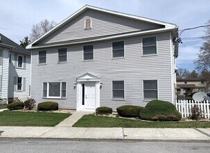 Building Photo - 253 College Ave