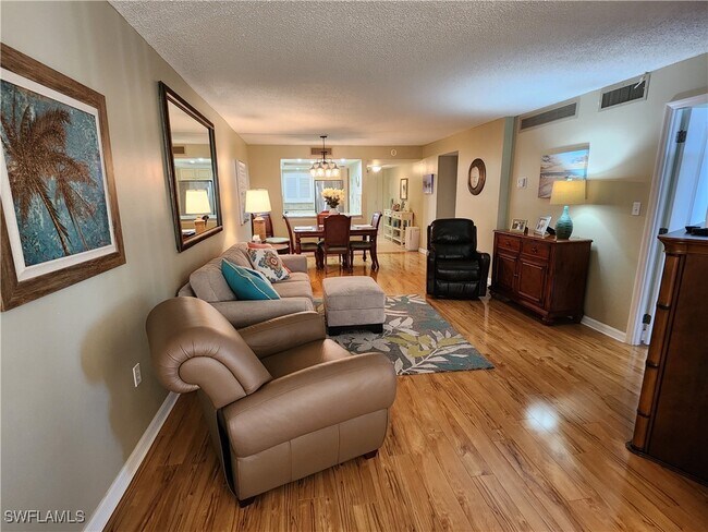 Foto del edificio - 4280 SE 20th Pl