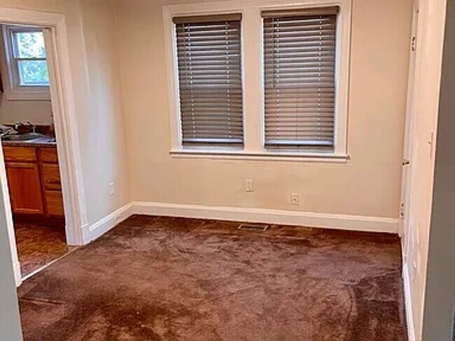 Foto del edificio - 2802 Berwick Ave