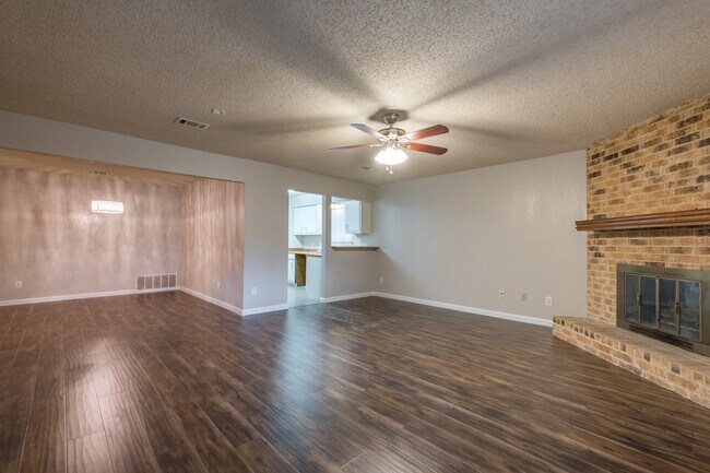 Foto del edificio - Charming 3-Bedroom, 2-Bath Home in Anderson Mill – Prime Northwest Austin Location!