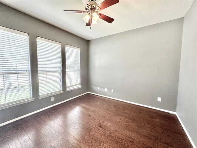 Foto del edificio - 25323 Lisburn Dr